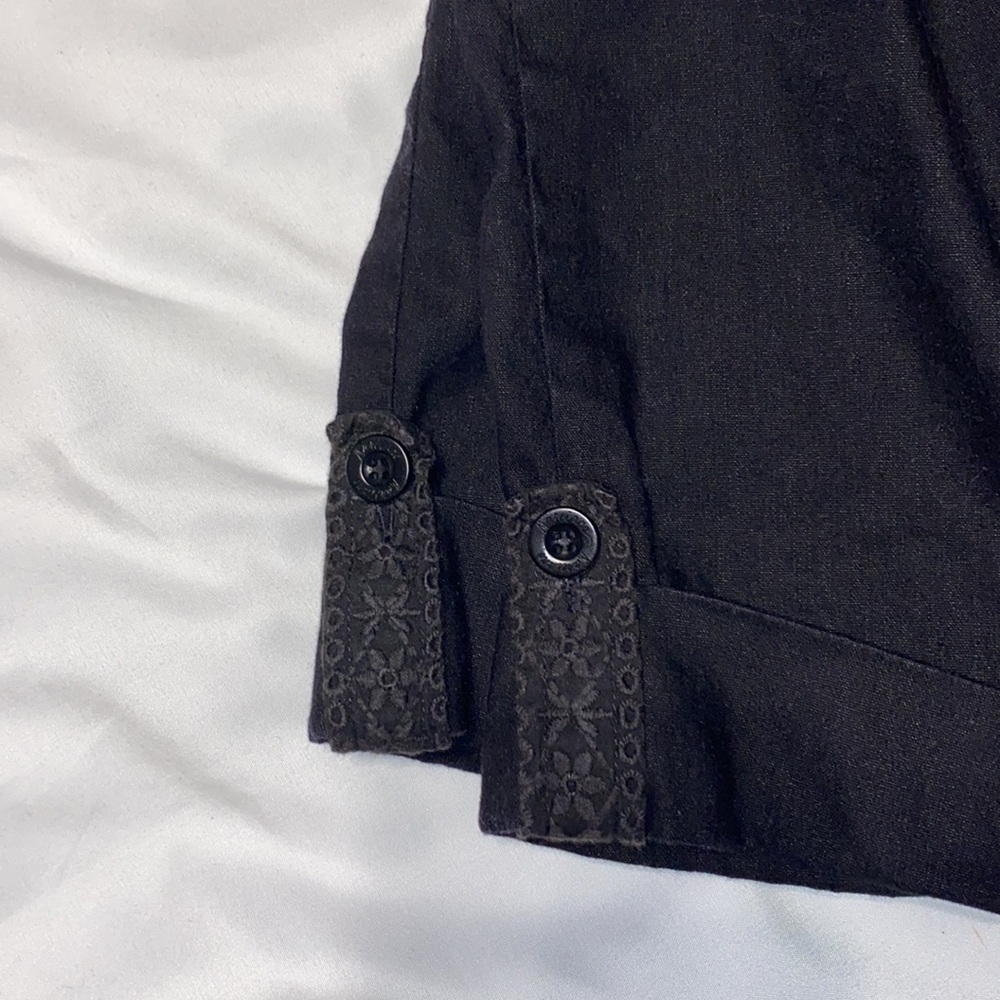 Vintage black Marciano capri pants. Size 0. - Picture 12 of 12